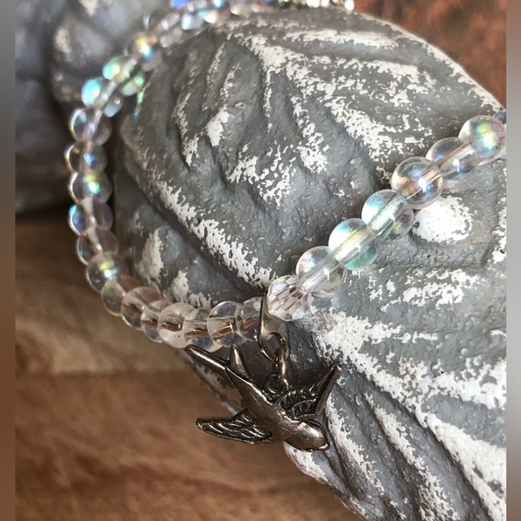 Iridescent Swallow Charm Bracelet - Picture 4 of 10